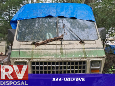 Westville, Florida Winnebago Motorhome Removal