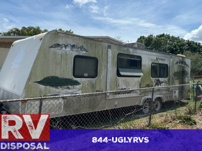 Fort Myers, Florida Abandoned RV Pickup