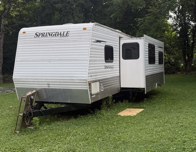 Louisville Junk RV Removal Made Simple: Clear Out That Old Camper for Good